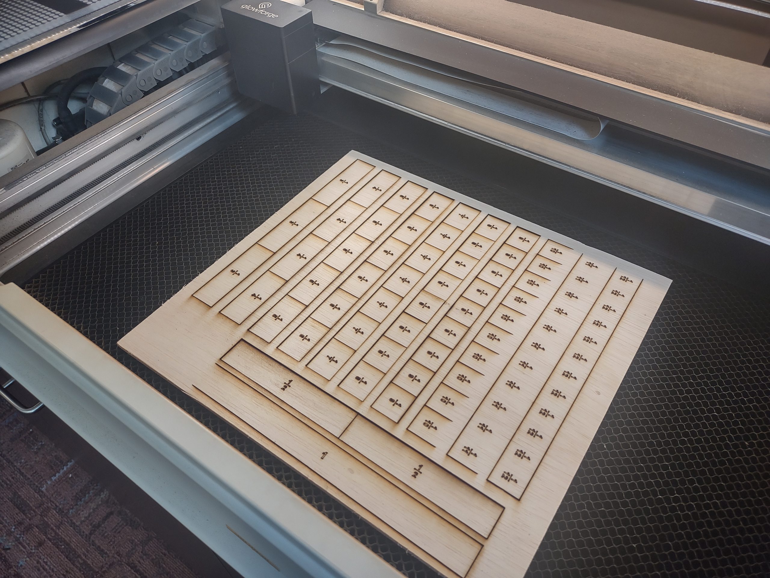 Learning Glowforge laser printing